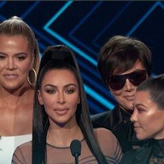 Los videos de las Kardashian en redes ridiculizan a su programa de TV: tienen más audiencia