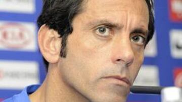 <b>INTENSIDAD.</b> Quique pide a sus jugadores intensidad para el partido contra el Valladolid.