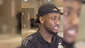 Sin entender el idioma y sin encontrar a alguien que hablara español, el colombiano intentó comunicarse con las pocas palabras que conocía.