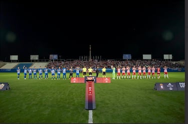 Perovic y Embarba guían al Almería ante un combativo Lorca