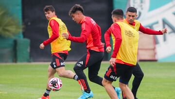 Futbol, Entrenamiento seleccion chilena.