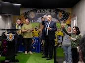 El Villarreal brinda en honor a José Manuel Llaneza