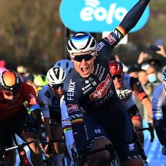 Merlier exhibe poderío al esprint ante una gran actuación de Soler