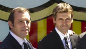 Rosell y Vilanova durante la presentaci&oacute;n de Tito como entrenador del FC Barcelona.