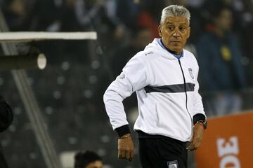 En su último trabajo como técnico, dirigió al cuadro reserva del Hebei Fortune de Manuel Pellegrini en China. En Chile, su última experiencia fue con Iquique en 201