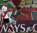 River pagó caro un error y empató en el debut en Brasil