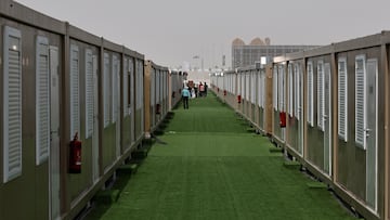 Soccer Football - FIFA World Cup Qatar 2022 Preview - Doha, Qatar - November 9, 2022 Workers and cabins are seen at the Fan Village Cabins Free Zone ahead of the World Cup REUTERS/Hamad I Mohammed