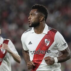 Miguel Borja sella el triunfo de River sobre Independiente