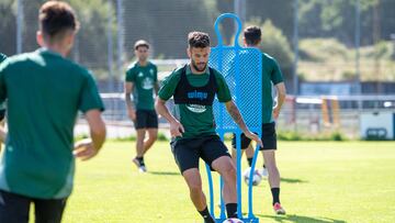 Moi Delgado recuperará la titularidad en el Racing de Ferrol por la lesión de Brais.