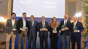 Los galardonados por España Activa, con el presidente de la Fundación, Jaime Lissavetzky.