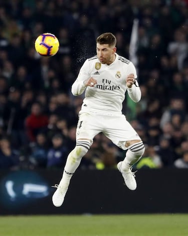 Sergio Ramos plays 450th league game against Sevilla