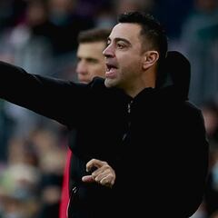 Un mes de claroscuros con Xavi