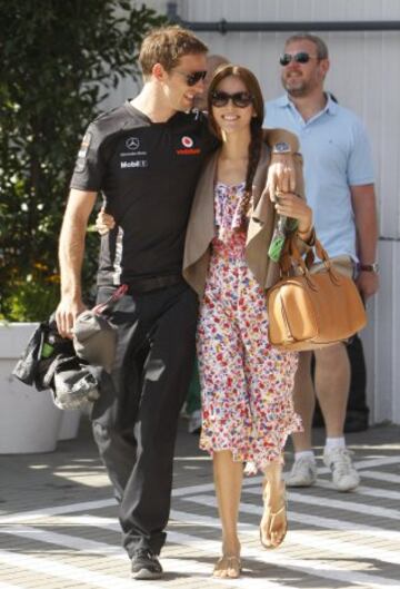 Jenson Button y Jessica Michibata.