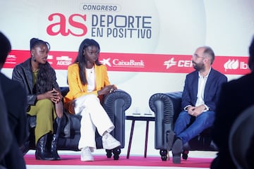 Fátima Diame, Tessy Ebosele y Juanma Bellón, en el Congreso de Deporte en Positivo de AS
