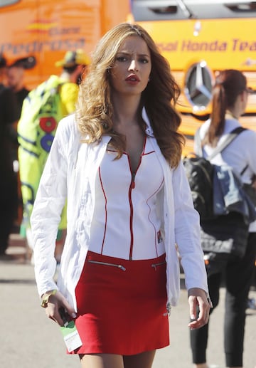 Las chicas más guapas del paddock de Cheste