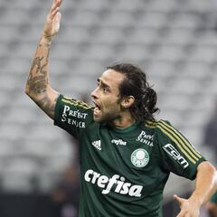 Valdivia negocia con Palmeiras y allana su vuelta a Brasil