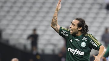 Valdivia negocia con Palmeiras y allana su vuelta a Brasil