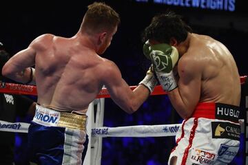 El dominio aplastante de Canelo sobre Chávez Jr. en imágenes