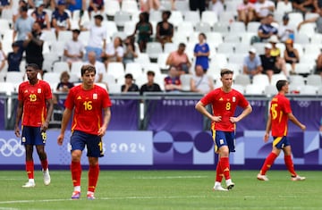 Un doblete de Adel delantero egipcio manda a la Selección a la segunda plaza del Grupo D. Japón, el rival más probable en unos cuartos que se jugarán en Lyon.