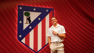 MADRID, 21/08/2024.-El Atlético de Madrid anunció este miércoles el fichaje del centrocampista Conor Gallagher (en la imagen, en el estadio Metropolitano), procedente del Chelsea, tras desatascar el lunes su incorporación con la venta de Joao Félix a la entidad inglesa. EFE/ATLÉTICO DE MADRID SOLO USO EDITORIALSOLO DISPONIBLE PARA ILUSTRAR LA NOTICIA QUE ACOMPAÑA (CRÉDITO OBLIGATORIO)