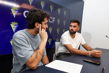 David Gil en la sala de prensa de la Ciudad Deportiva en una entrevista para Diario AS.