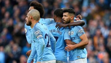 El City se divierte y ya es líder en solitario de la Premier League