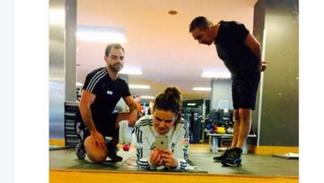 #Clown #Bigmouth - Cristiano Ronaldo's sister slates Pique and bodyslams Barcelona