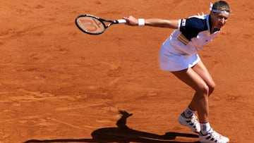 Steffi Graf sobre la tierra de Roland Garros.