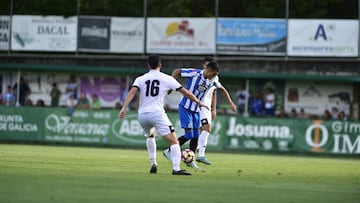 Arenteiro y Deportivo, en un amistoso de este verano en Espiñedo.