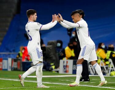 Why haven’t Real Madrid signed a striker to compete with Benzema?