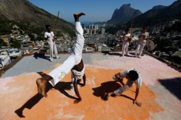 Así es el otro deporte de las favelas de Río