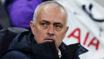 Mourinho: "No tenemos delanteros, están en el hospital"