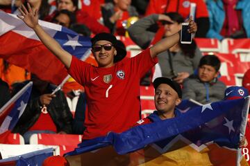 Espectacular ambiente en el Monumental para el Chile-Ecuador