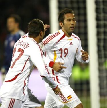 Gol hacia la Eurocopa, 13 octubre 2007, Dinamarca-Espa?a: Luis Aragons le convoca, junto a Luis Garca y Riera, en un partido decisivo para ir a la Eurocopa de 2008. Y, cmo no, marca.