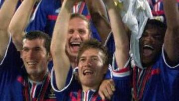 <b>VUELVE A CASA</b> El francés vuelve al equipo con el que ganó la Champions, aunque aún no sabe si su nuevo equipo mantendrá la categoría.