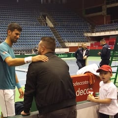 Novak Djokovic busca "energía positiva" frente a España