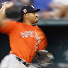 Astros es el primer equipo de la historia en lanzar dos innings inmaculados en un partido