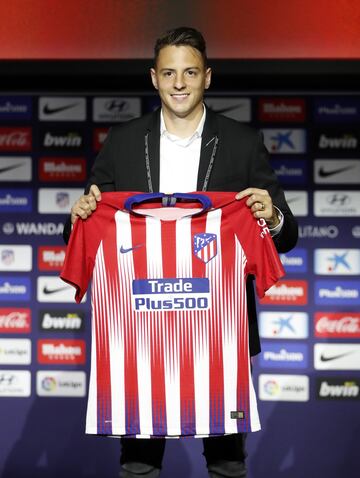 Presentación de Santiago Arias como nuevo jugador del Atlético de Madrid.