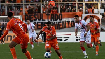 Futbol, Cobreloa vs Union San Felipe
Vigesimo novena fecha campeonato Ascenso Betsson 2022
Nicolas Maturana jugador de Cobreloa en accion contra Union San Felipe durante el partido de la primera B disputado en el estadio Zorros del Desierto de Calama, Chile.
26/09/2022
Pedro Tapia/Photosport
********