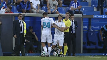 Marcos Llorente sale al campo sustituyendo al doble goleador, Dani Ceballos.