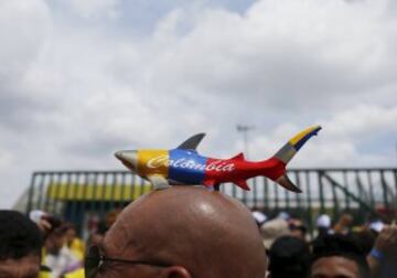 Colombia debuta en las Eliminatorias ante Perú. Ambiente de fiesta y de carnaval en El Metropolitano.