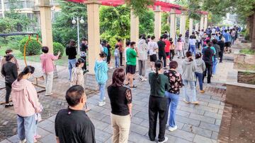 ANYANG, CHINA - AUGUST 31, 2022 - Residents line up for nucleic acid test sampling at a residential community in Jinhe subdistrict, Hua County, Anyang City, Henan Province, China, Aug 31, 2022. (Photo credit should read CFOTO/Future Publishing via Getty Images)