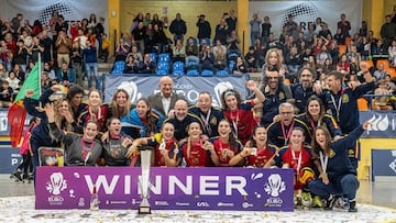 La selección española celebra ser campeonas de Europa en 2023, venciendo a Portugal por 4-0 en Olot.