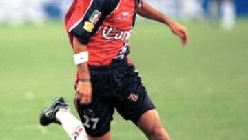 El defensa central, cuando jugó con el Atlas en su primera etapa.