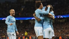 Los jugadores del Manchester City celebran un gol. 