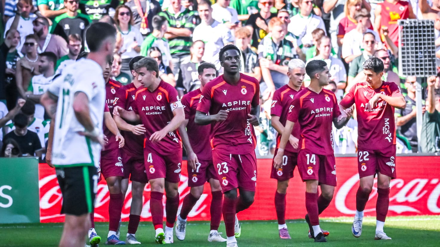 Edgar Badía, portero de la Cultural Leonesa