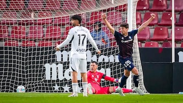 El Albacete, en un partido en viernes, ante el Eibar.