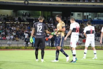 La crónica en imágenes de la goleada de Pumas a Olimpia