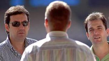 <b>PUERTA ABIERTA. </b>Monterrubio y Rondán tienen pie y medio fuera, pero falta saber cómo les pagará Souza los finiquitos.