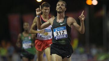 Toni Abadía y Susan Krumins ganan la Milla de Berango